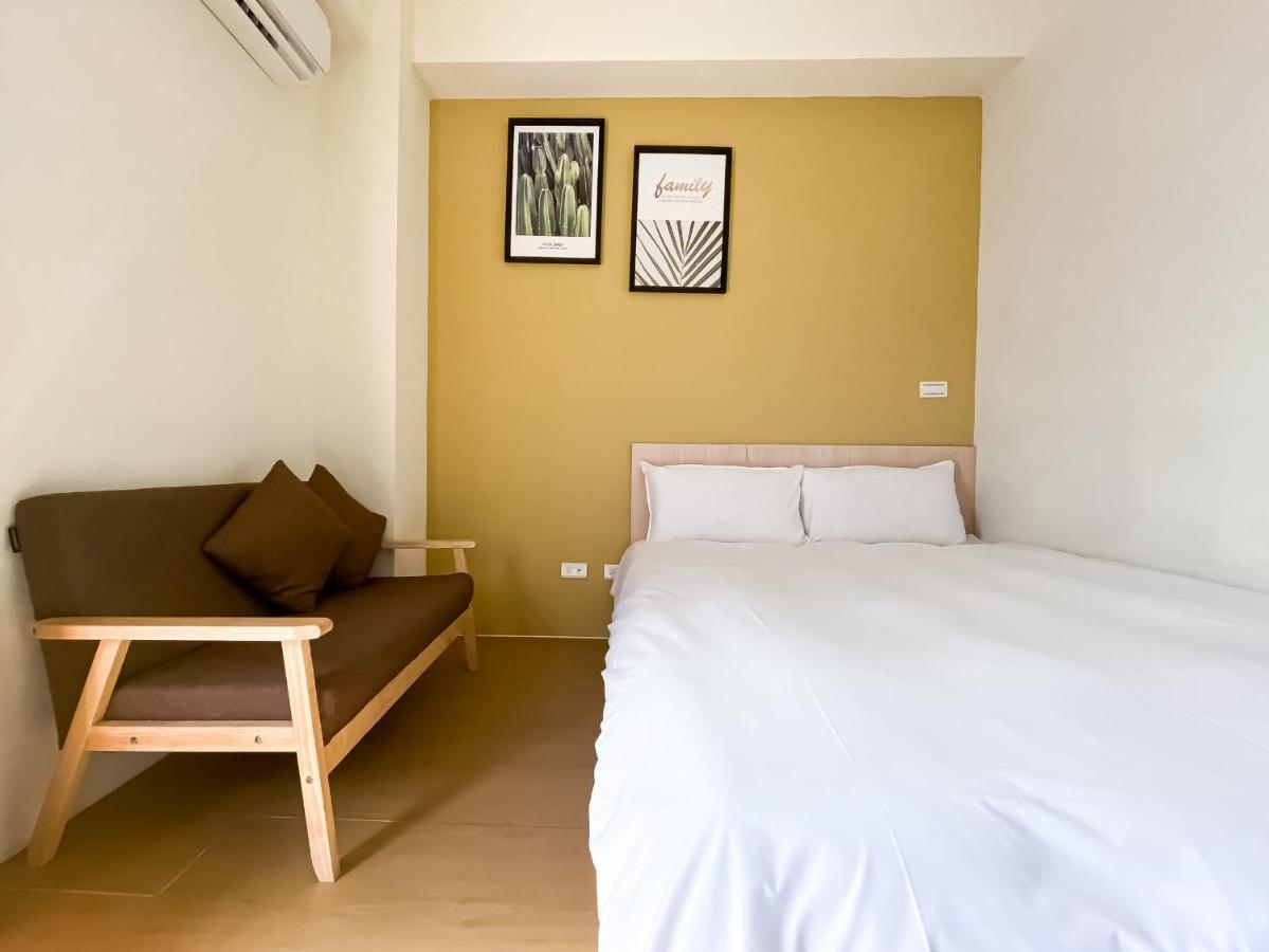 Adagio Hostel Taichung Exterior photo